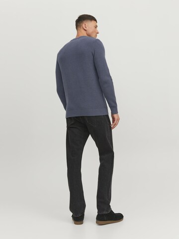 R.D.D. ROYAL DENIM DIVISION Sweater in Blue