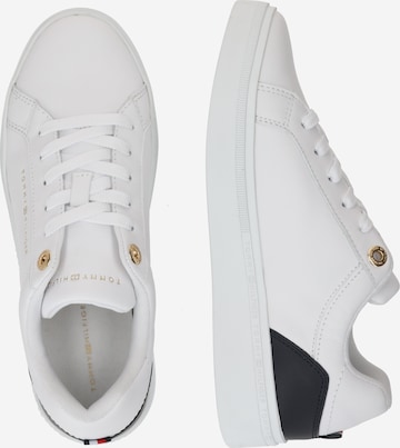 TOMMY HILFIGER - Sapatilhas baixas 'Elevated  Essential Court' em branco