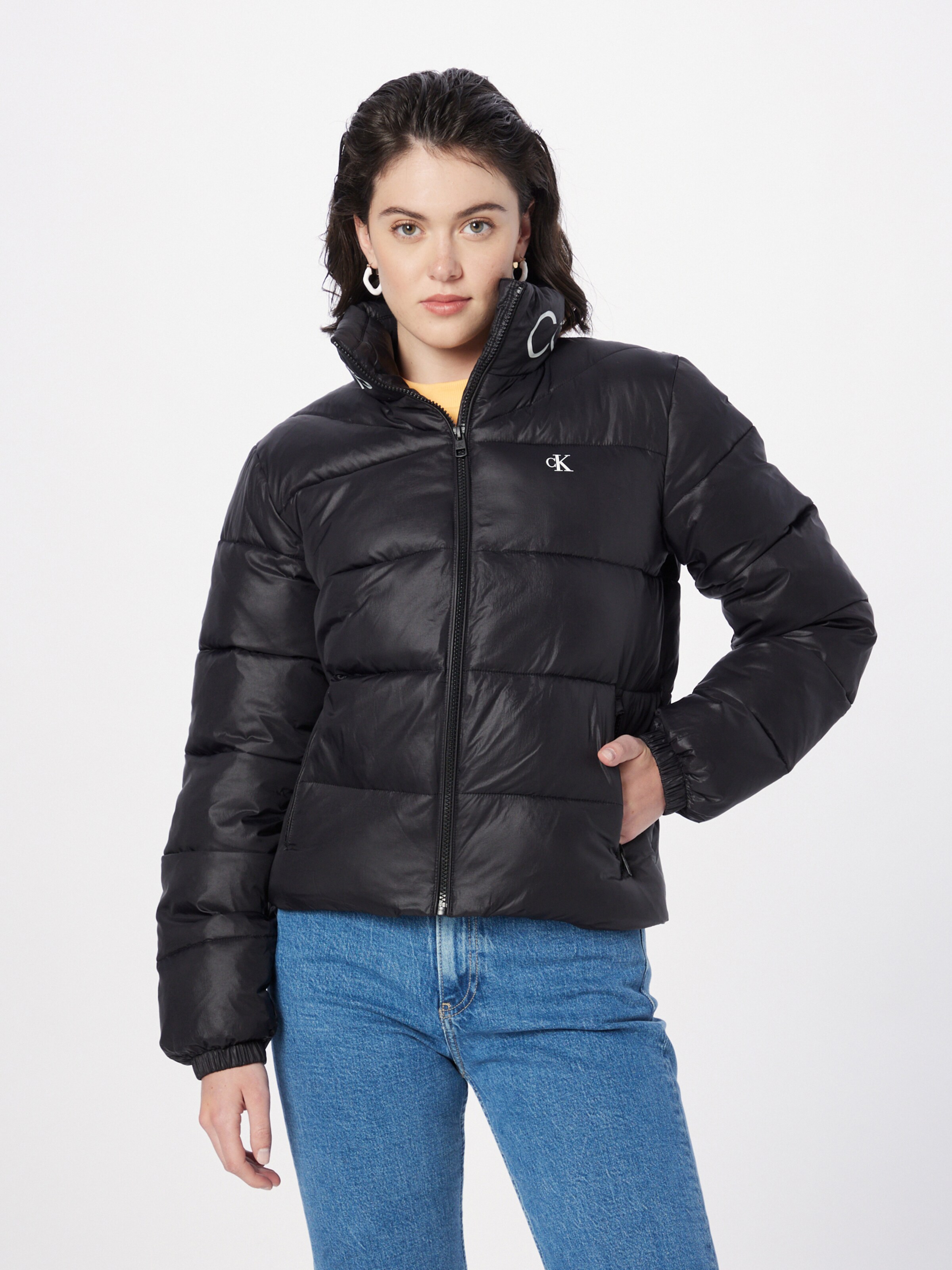 Calvin Klein Jeans Chaqueta de invierno en Negro ABOUT YOU