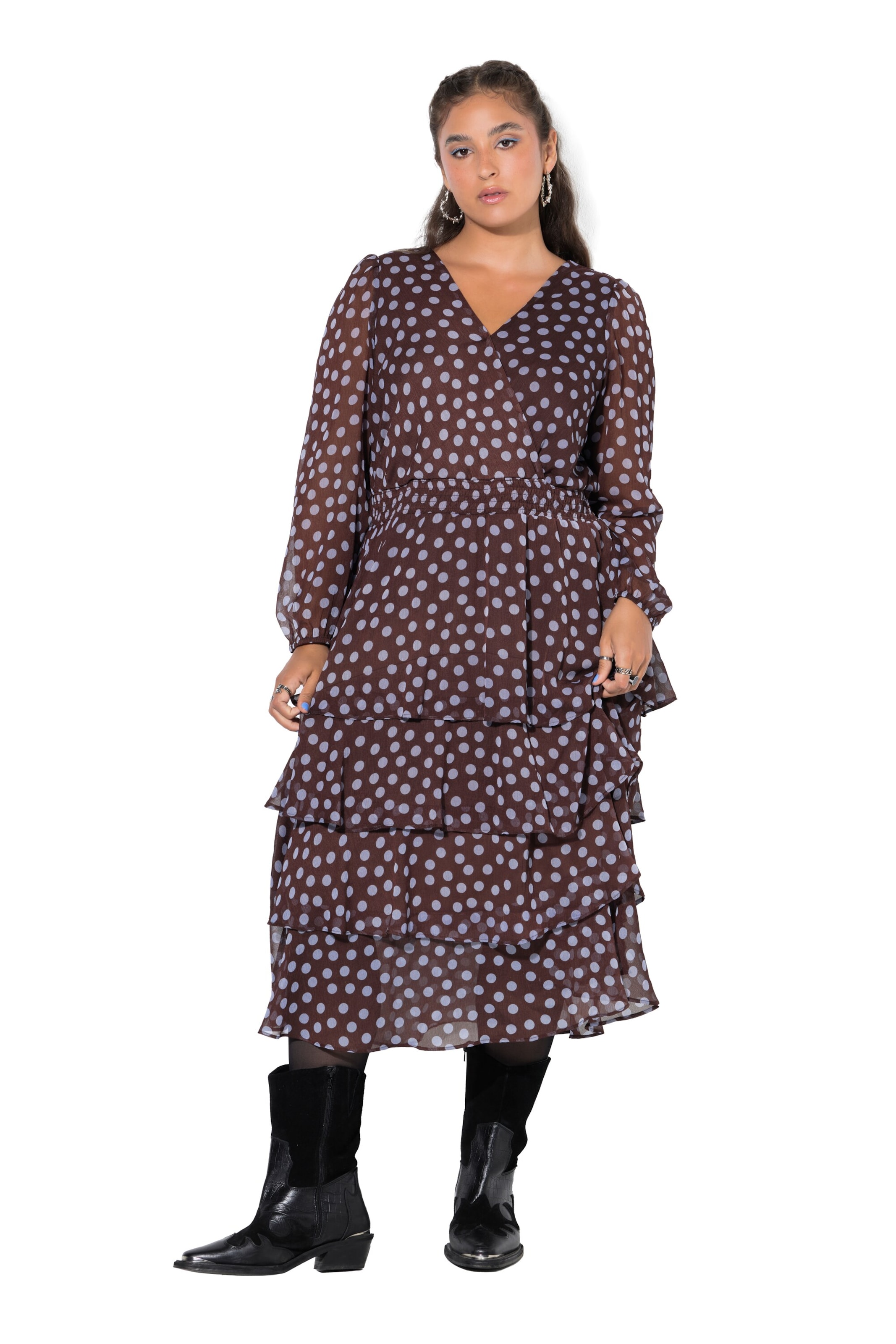 Studio Untold Dress in Brown: front