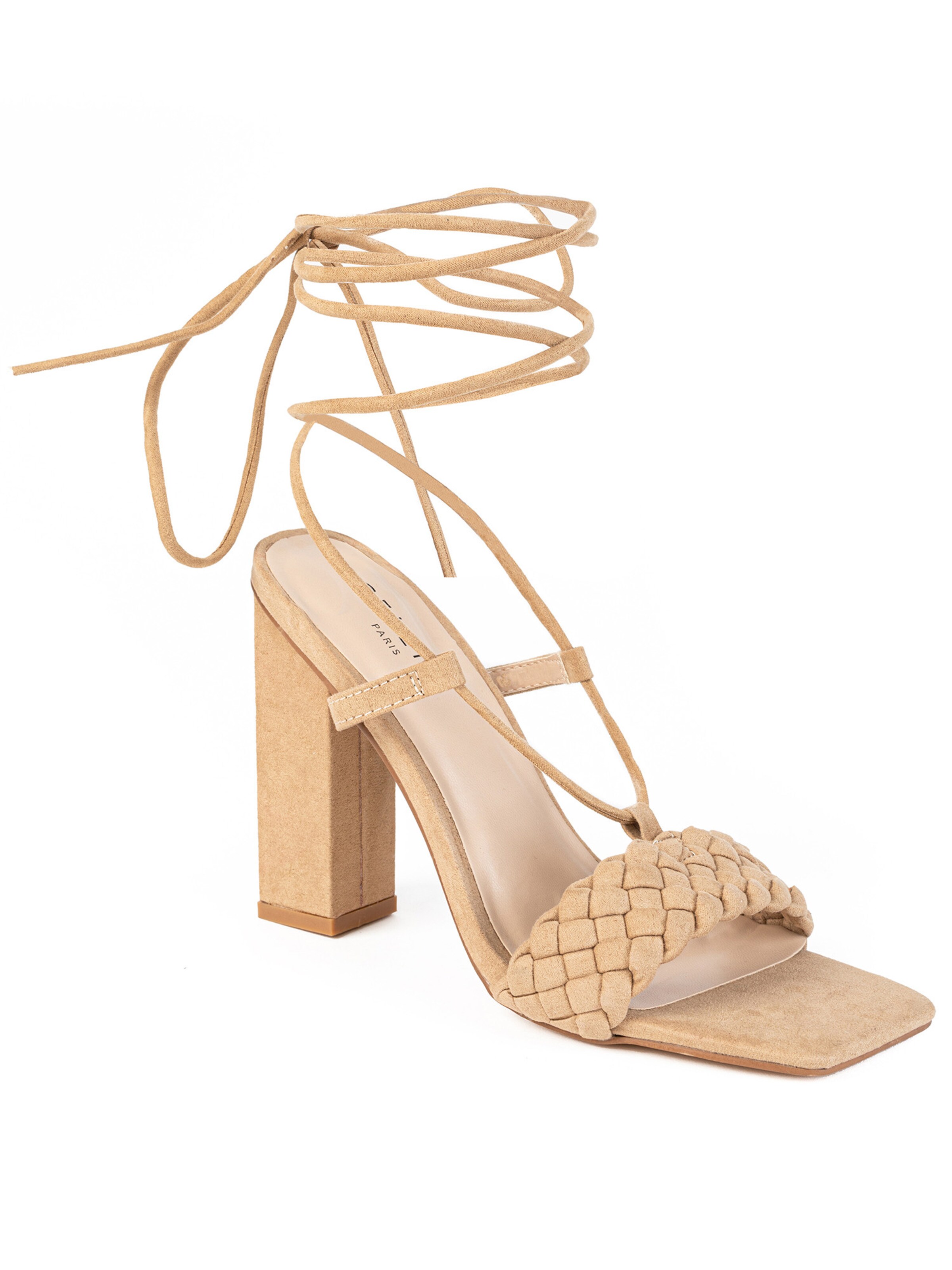 Celena - Sandálias com tiras 'Chahra' em bege