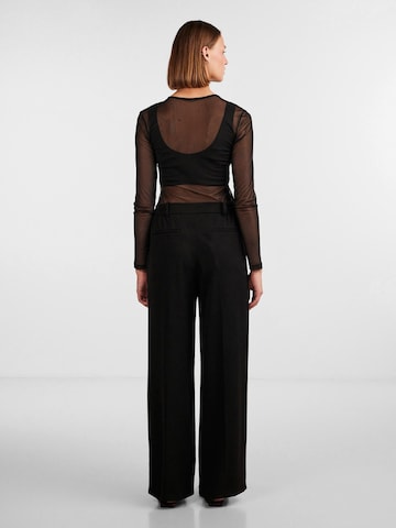 PIECES Loose fit Pleated Pants 'Camil' in Black