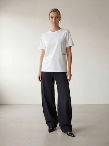 ARMIE Shirt 'The Carina' in Wit