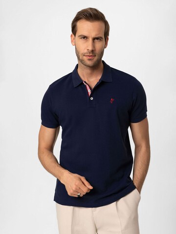 Jacey Quinn Shirt in Blau: Vorderseite