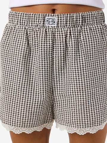 regular Pantaloni 'NMEliza' di Noisy may in marrone