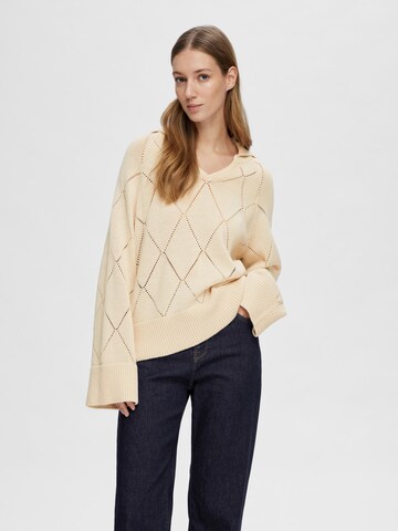 Pull-over 'VENKE' SELECTED FEMME en beige : devant