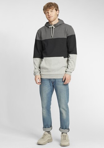 !Solid Sweatshirt 'Gloi' in Grau