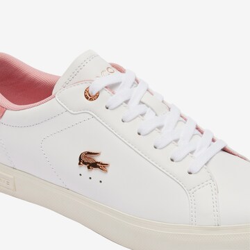 Baskets basses LACOSTE en blanc