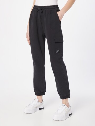 Calvin Klein Jeans Gargohousut värissä musta: edessä