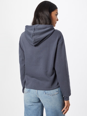 Sweat-shirt 'Chilli' PIECES en bleu