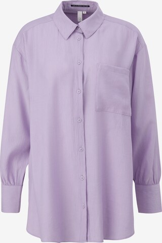 QS - Blusa em roxo: frente