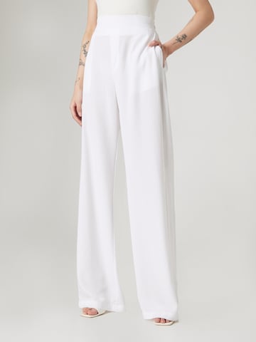 RÆRE by Lorena Rae Loose fit Pants 'Meline' in White: front