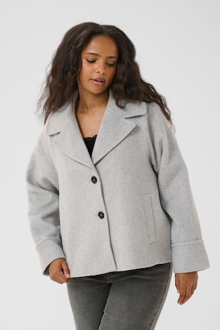 Veste mi-saison 'KCjulian' KAFFE CURVE en gris : devant