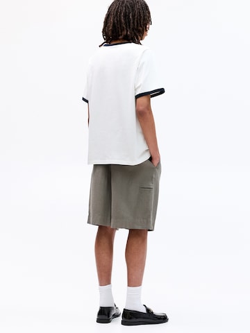 Pull&Bear Luźne Cygaretki w kolorze zielony