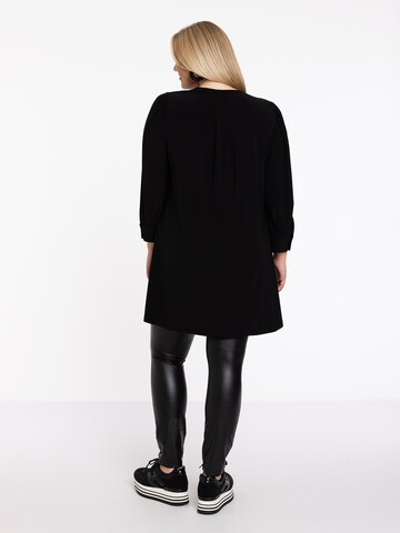 Yoek Tunic in Black