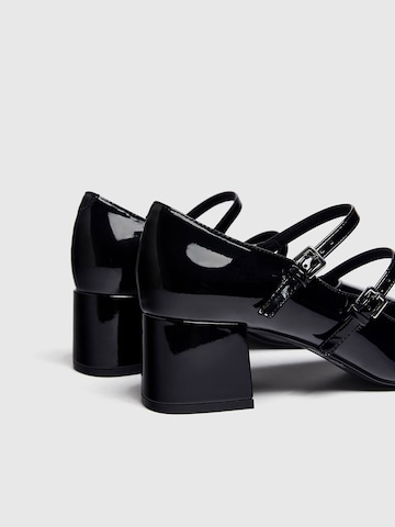 Pull&Bear Pumps in Black