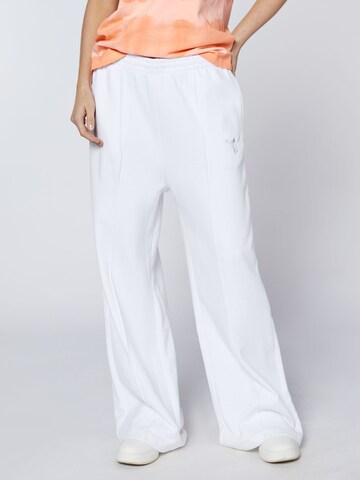 CHIEMSEE Regular Pants in White: front