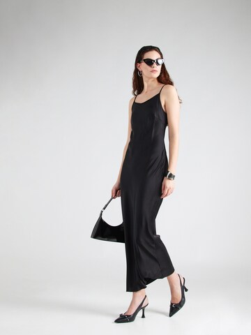 Robe River Island en noir