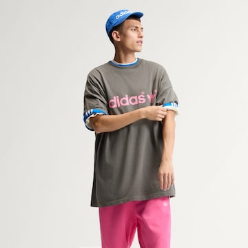 ADIDAS ORIGINALS - Camiseta 'AdiSignature NY' en negro: frente