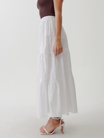 Tussah Skirt 'MEG' in White: back