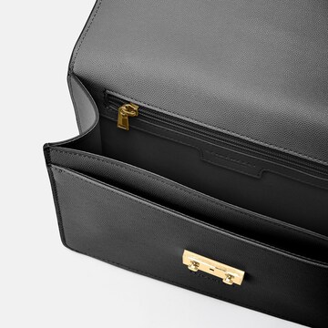 Borsa a tracolla 'Roros' di Seidenfelt Manufaktur in lilla