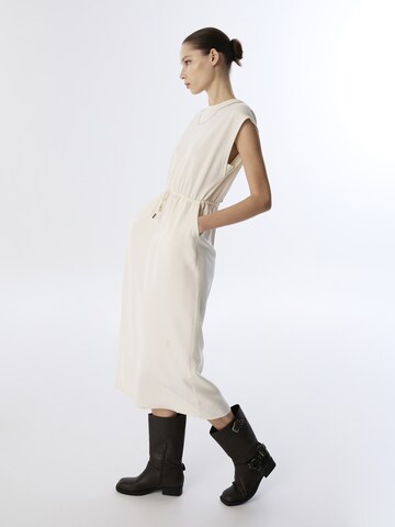 Twist Dress in Beige