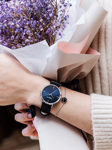 Orologio analogico 'The Primrose' di Victoria Hyde in blu