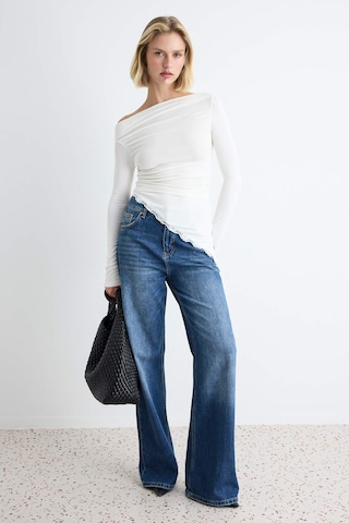 Trendyol Shirt in Beige