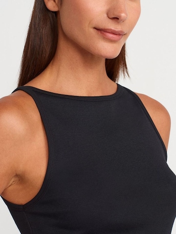 Dilvin Top in Black