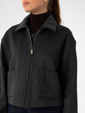 Antioch - Chaqueta de entretiempo 'Andrada' en gris