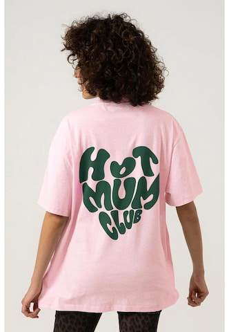OH APRIL Shirt 'Hot Mum' in Roze: voorkant