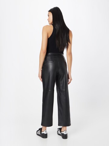 ESPRIT Regular Pants in Black