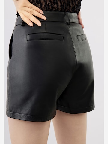 Bolongaro Trevor Regular Broek ' Sasha ' in Zwart