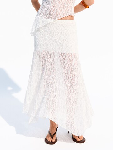 Jupe Bershka en blanc : devant