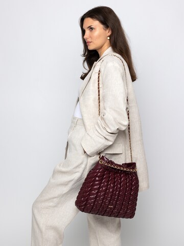 Picard Shoulder Bag ' Finesse ' in Red: front