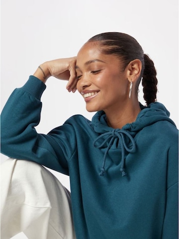 PIECES Sweatshirt '17113437' in Groen