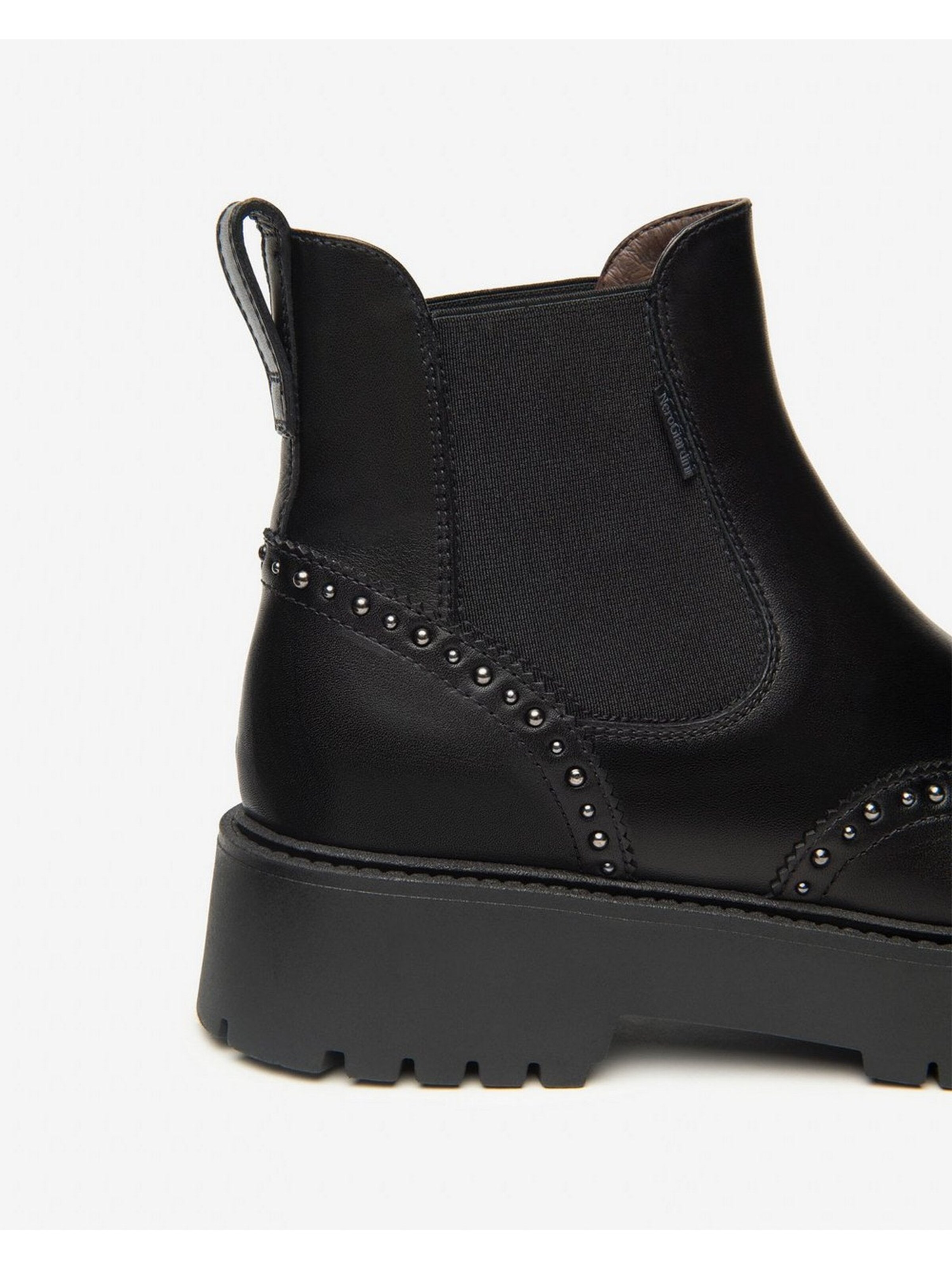 Nero Giardini - Botas Chelsea en negro