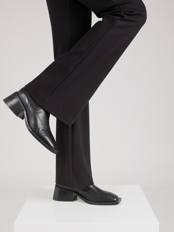 Flared Pantaloni 'PARRIN' di b.young in nero