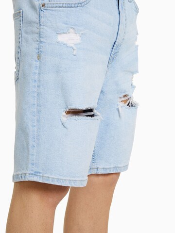 Bershka Regular Shorts in Blau