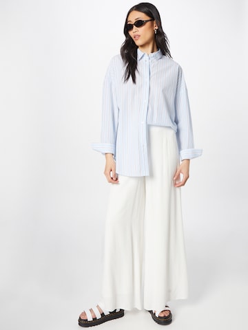 Monki Blouse in Blue