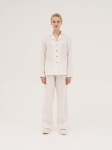 Pyjama 'Nightly' AmourLinen en blanc : devant