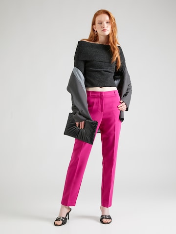 COMMA - Slimfit Pantalón de pinzas en rosa