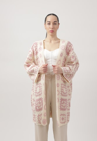 Elara Cardigan i pink