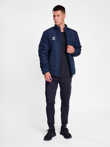 Hummel Sportjacke 'ESSENTIAL' in Blau