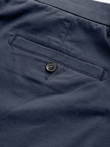 regular Pantaloni chino di Next in blu