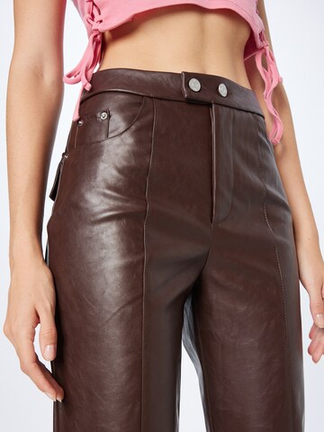 regular Pantaloni 'BELVA' di 4th & Reckless in marrone