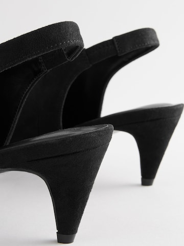 Next Лодочки с открытой пяткой 'Forever Comfort®' в Черный