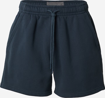 Abercrombie & FitchLoosefit Hlače 'ESSENTIAL' - plava boja: prednji dio