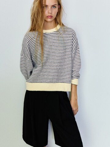 Pull-over 'PACIFIC RAYA FINA' Pull&Bear en gris : devant