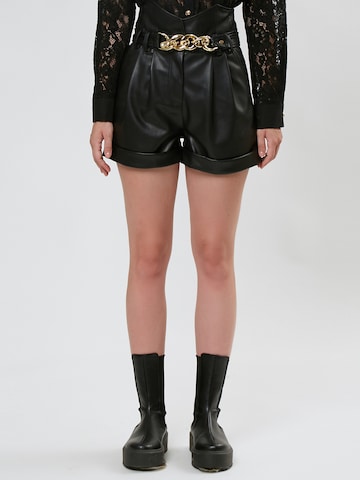 Largi Pantaloni de la Influencer pe negru: față